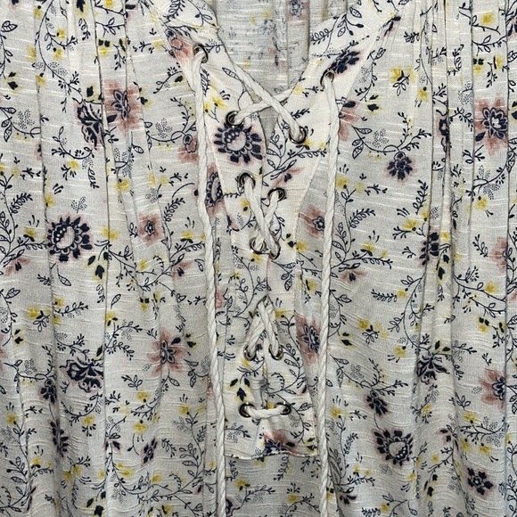 CHAPS WOMEN’S Blouse.  Size XL. - Picture 4 of 6